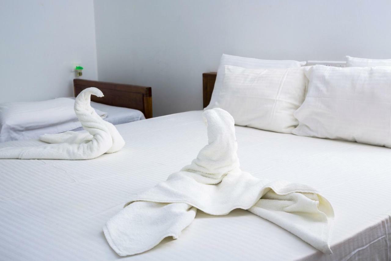 Wave Beach Resort 乌纳瓦图纳 外观 照片