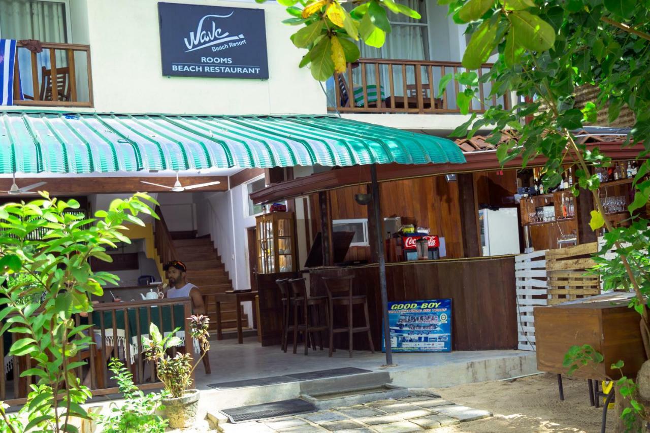 Wave Beach Resort 乌纳瓦图纳 外观 照片