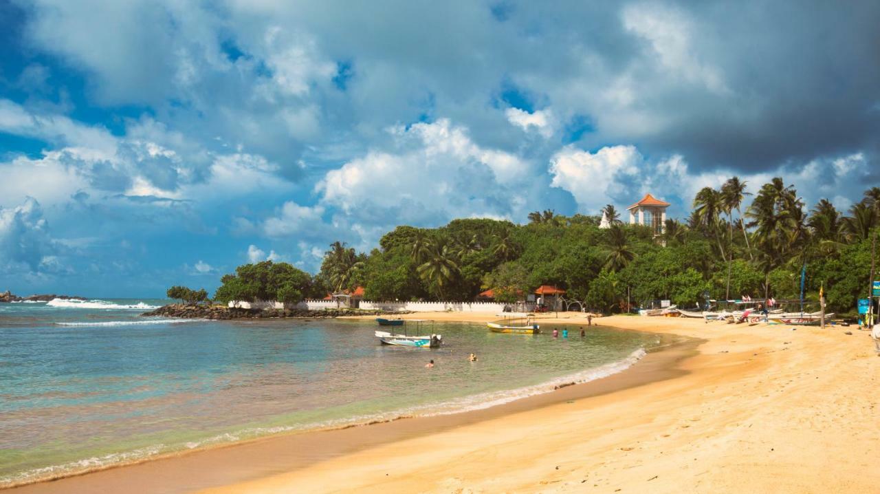 Wave Beach Resort 乌纳瓦图纳 外观 照片